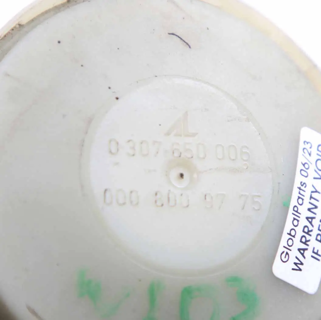 W414 Headlight Headlamp Level Adjuster Adjustment to Mercedes W168 W203 with Part number A0008009775 Mercedes W168 W203 W414 Headlight Headlamp Level Adjuster Adjustment - SKU A0008009775 - Part number A0008009775