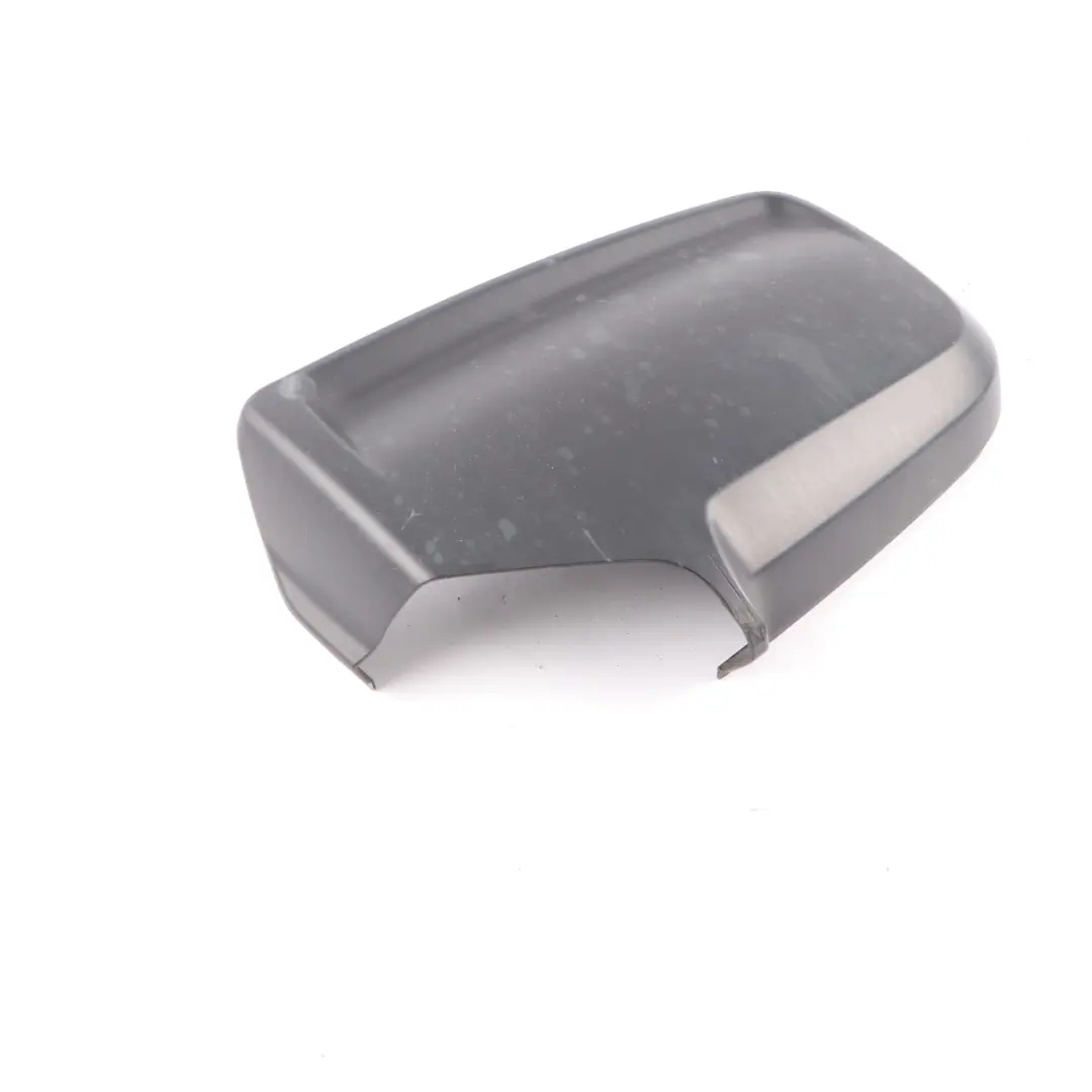 Coperchio specchietto retrovisore sinistro primerizato per Mercedes W906 con numero di parte A0008111022 Mercedes W906 Coperchio specchietto retrovisore sinistro primerizato - SKU A0008111022 - Numero di parte A0008111022