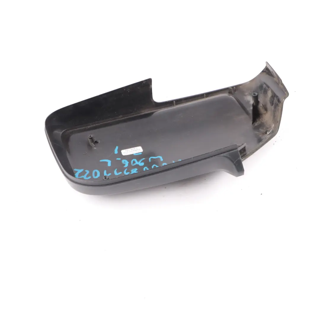 Espejo Mercedes W906 Anillo Izquierda Embellecedor Cubierta A0008130436 para Marco con número de pieza A0008111022 Marco Espejo Mercedes W906 Anillo Izquierda Embellecedor Cubierta A0008130436 - SKU A0008111022 - Número de pieza A0008111022