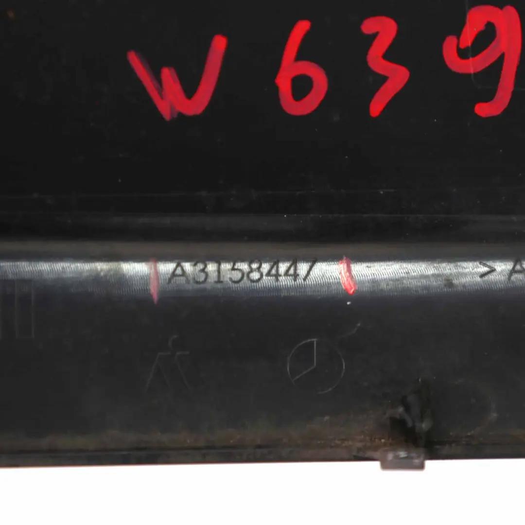Mercedes Vito W639 Coperchio dello specchietto retrovisore porta sinistra tappo - SKU A0008111422 - Numero di parte A0008111422