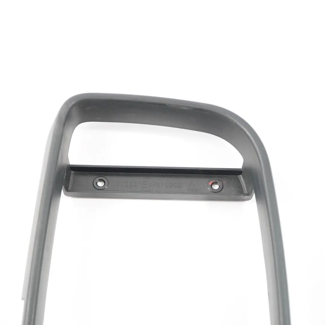 Mercedes Sprinter W906 Couvercle garniture droite cadre rétroviseur - SKU A0008130536 - Numéro de pièce A0008130536