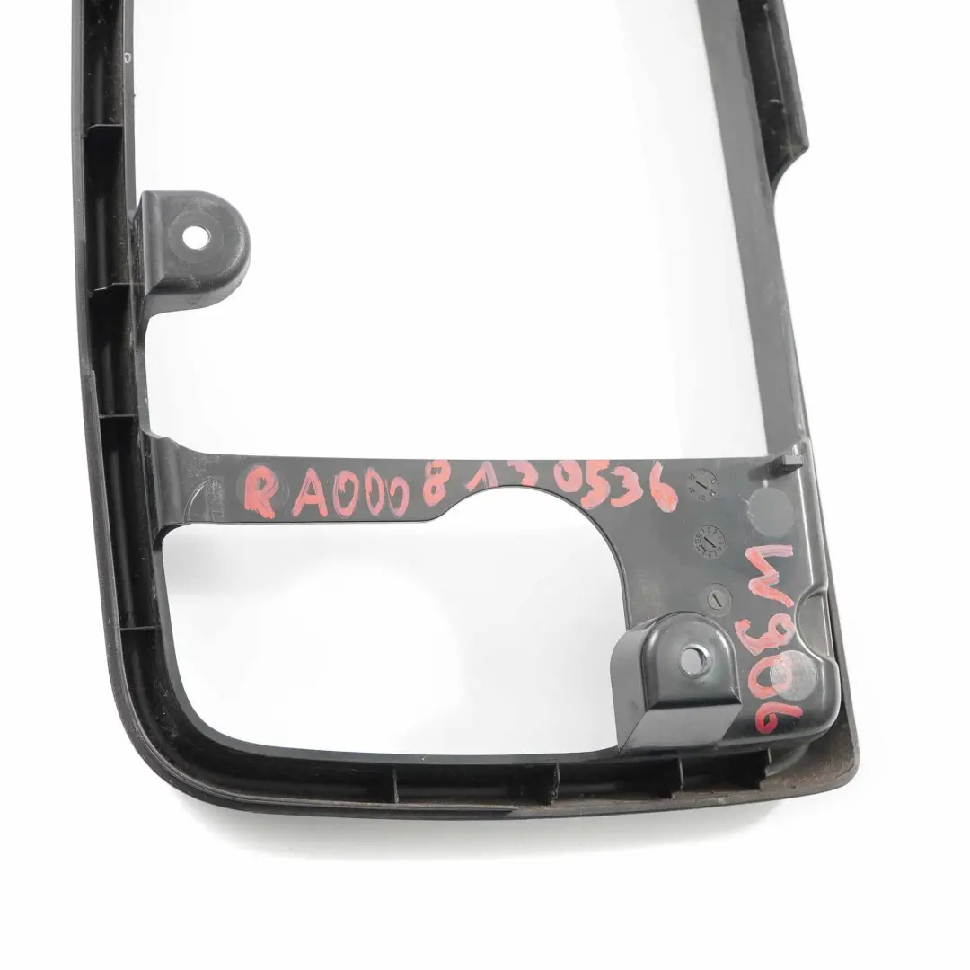 Mercedes Sprinter W906 Außenspiegelrahmen rechts Trimm Abdeckung - SKU A0008130536 - Teilenummer A0008130536