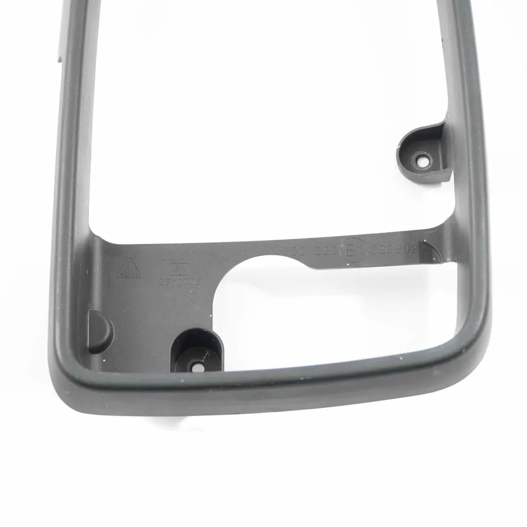 Mercedes Sprinter W906 Embellecedor derecho marco espejo retrovisor - SKU A0008130536 - Número de pieza A0008130536