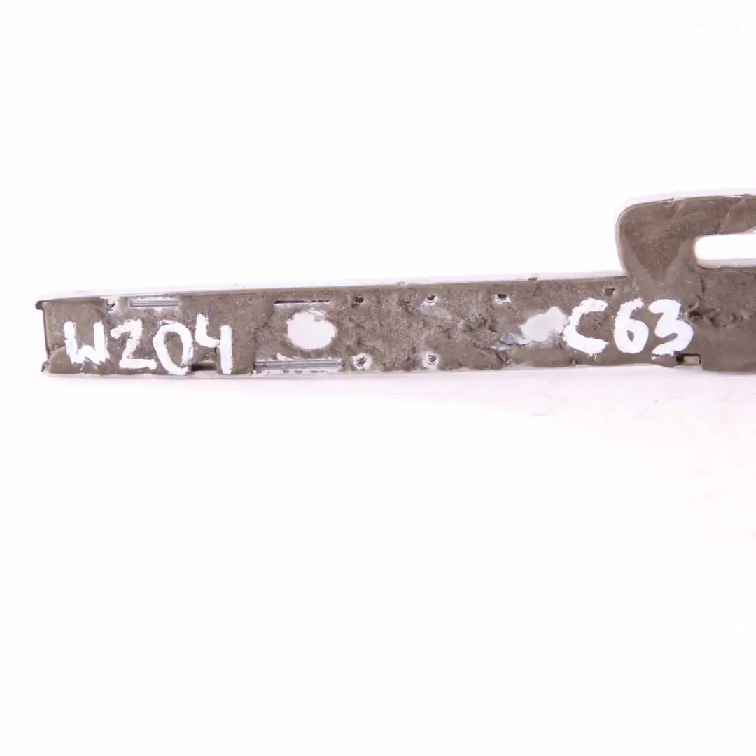 Lettrage Emblème Logo sur le panneau d'aile l'aile avant 6.3 AMG pour Mercedes W204 à propos du numéro de pièce A0008170214 Mercedes W204 Lettrage Emblème Logo sur le panneau d'aile l'aile avant 6.3 AMG - SKU A0008170214 - Numéro de pièce A0008170214