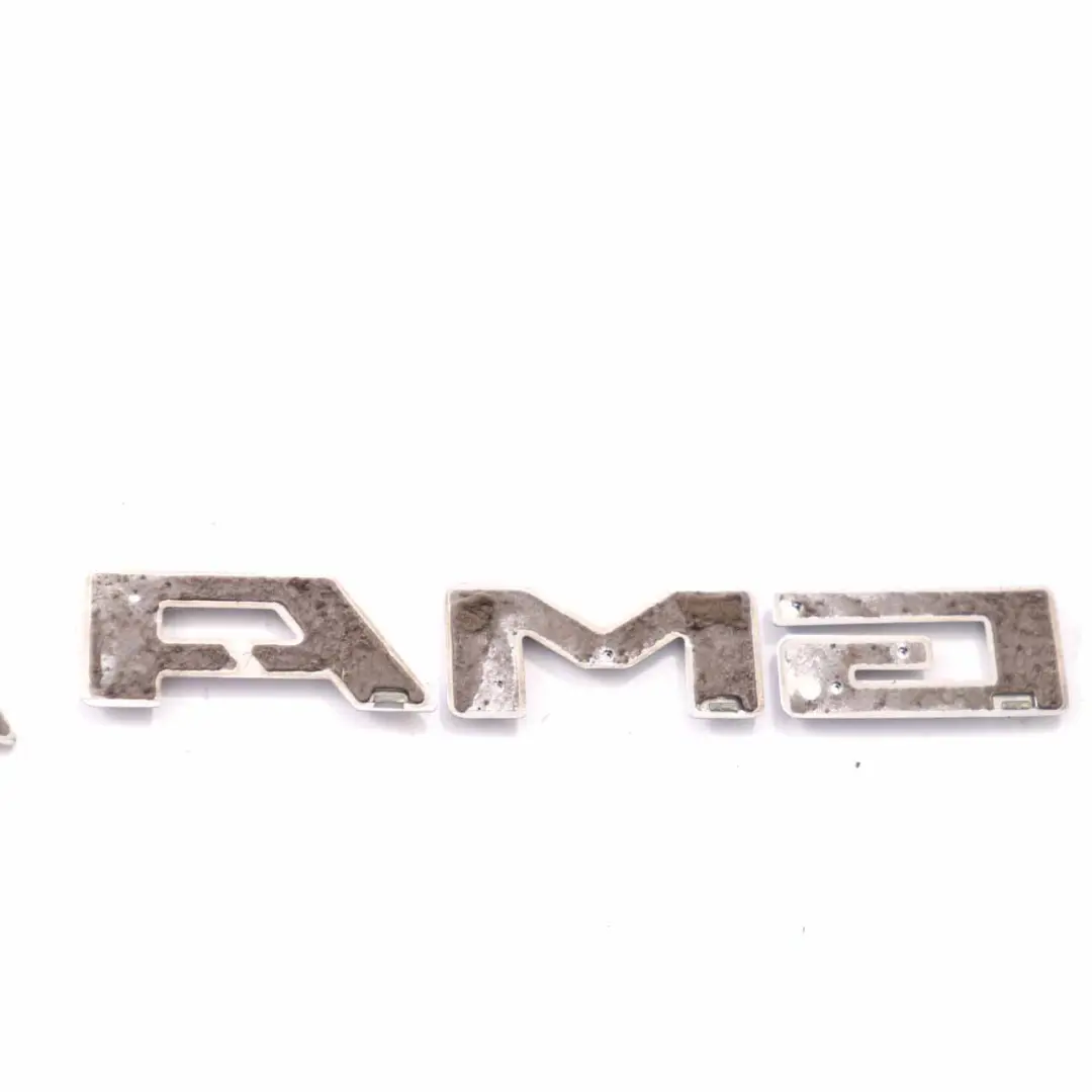 Emblème coffre Mercedes W204 AMG Badge couvercle adhésif arrière pour à propos du numéro de pièce A0008170414 Emblème coffre Mercedes W204 AMG Badge couvercle adhésif arrière - SKU A0008170414 - Numéro de pièce A0008170414