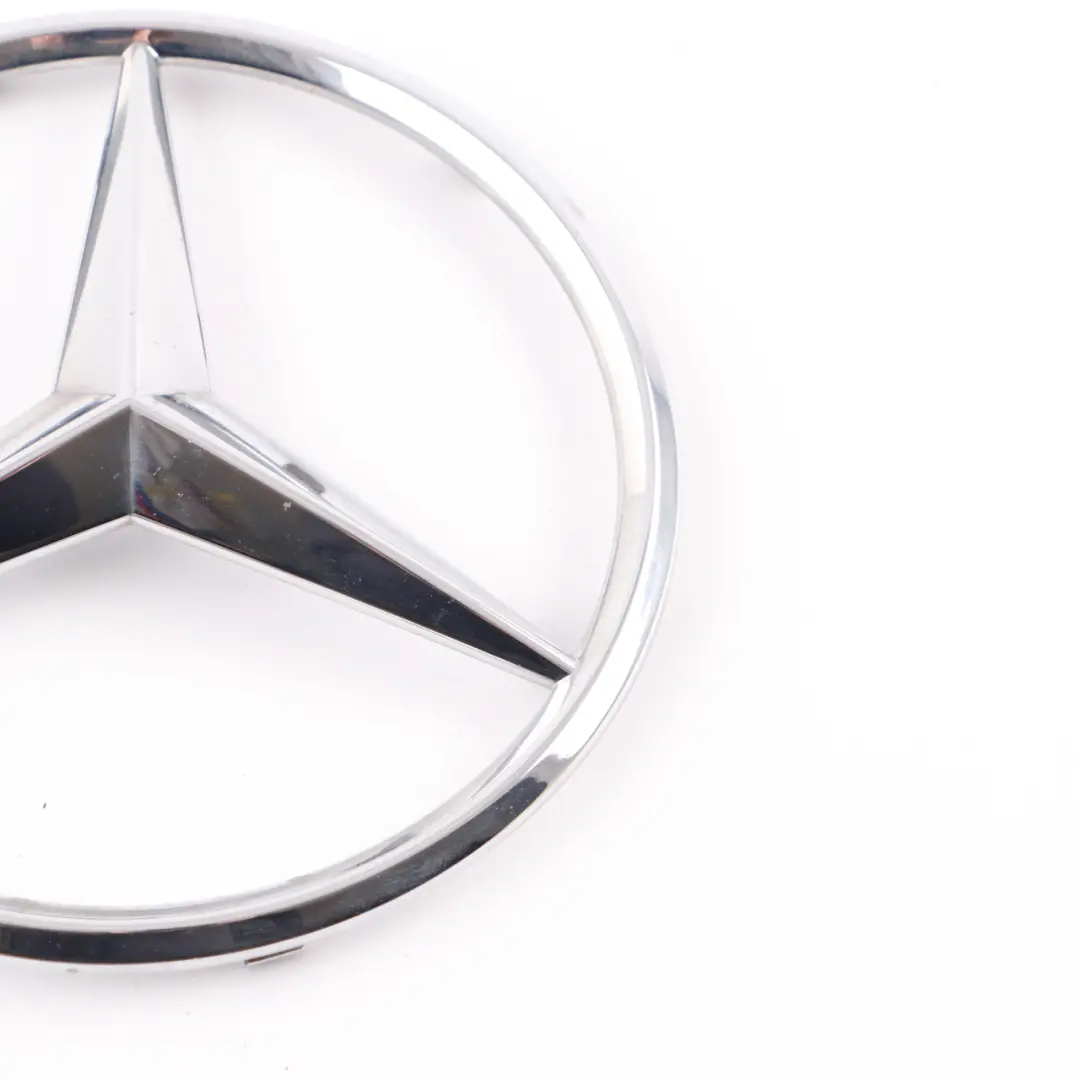  Emblème avant Mercedes W176 W212 W246 Logo Star Grille Badge Chrome - SKU A0008171016 - Numéro de pièce A0008171016
