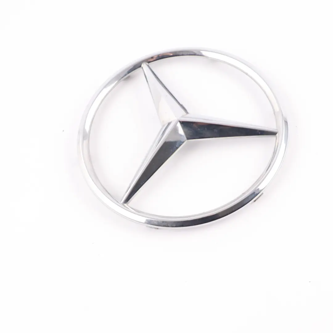 Emblème avant Mercedes W176 W212 W246 Logo Star Grille Badge Chrome pour à propos du numéro de pièce A0008171016 Emblème avant Mercedes W176 W212 W246 Logo Star Grille Badge Chrome - SKU A0008171016 - Numéro de pièce A0008171016