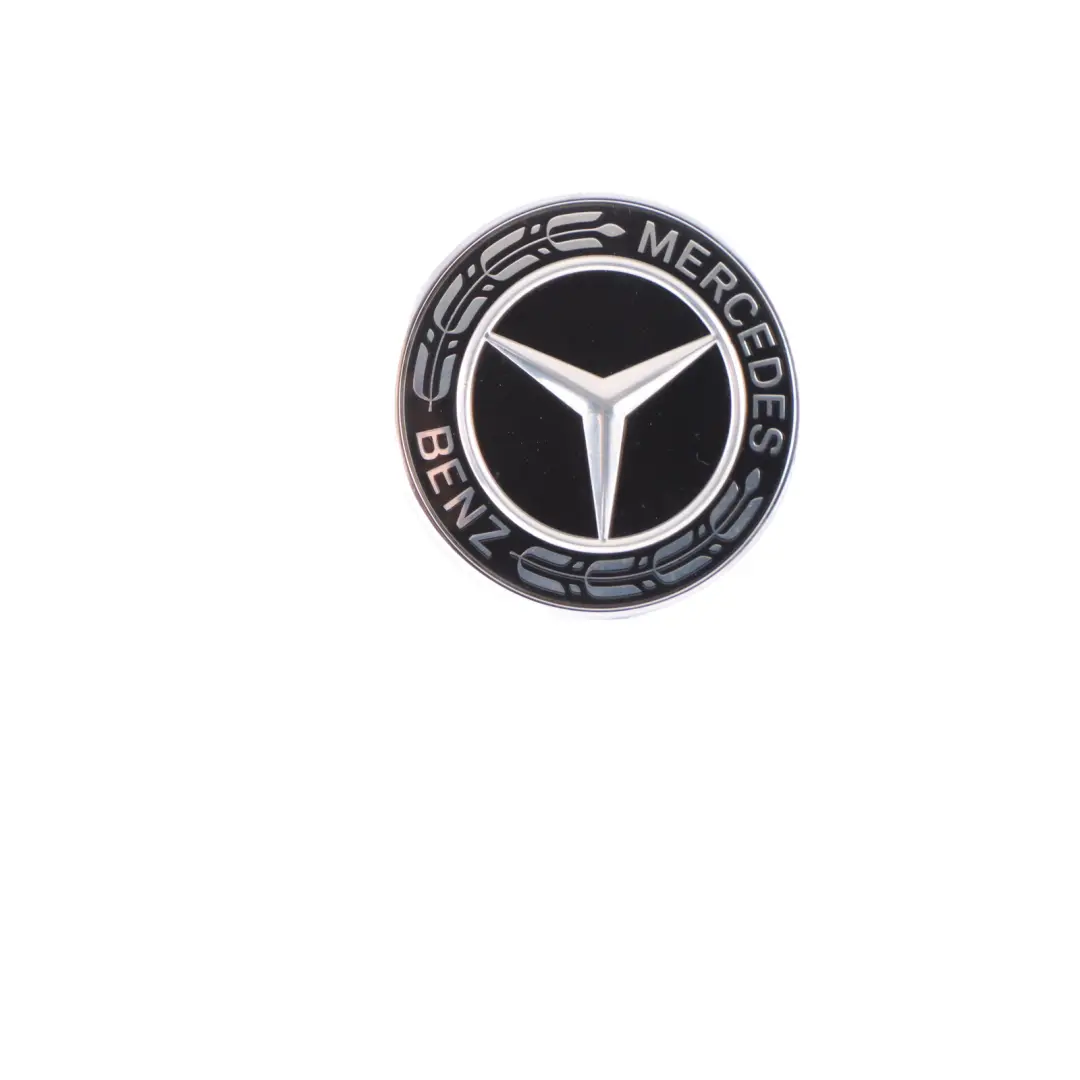 Emblema Capó Mercedes W213 C238 Insignia Frontal Logo para con número de pieza A0008171701 Emblema Capó Mercedes W213 C238 Insignia Frontal Logo - SKU A0008171701 - Número de pieza A0008171701