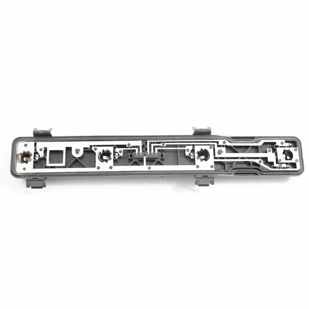 Luz Trasera Izquierda Portalámparas para Mercedes Vito W639 con número de pieza A0008201077 Mercedes Vito W639 Luz Trasera Izquierda Portalámparas - SKU A0008201077 - Número de pieza A0008201077