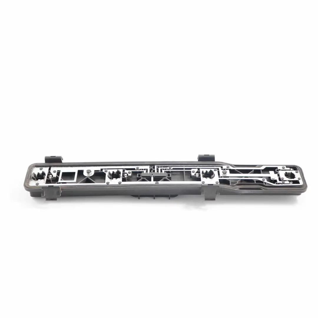 Lampada posteriore destra Portalampada per Mercedes Vito W639 con numero di parte A0008201177 Mercedes Vito W639 Lampada posteriore destra Portalampada - SKU A0008201177 - Numero di parte A0008201177