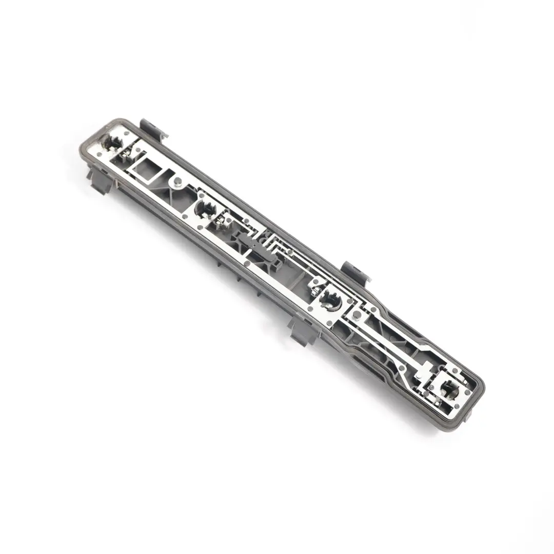 Rechts Rückleuchten Lampenträger für Mercedes Vito W639 mit Teilenummer A0008201177 Mercedes Vito W639 Rechts Rückleuchten Lampenträger - SKU A0008201177 - Teilenummer A0008201177