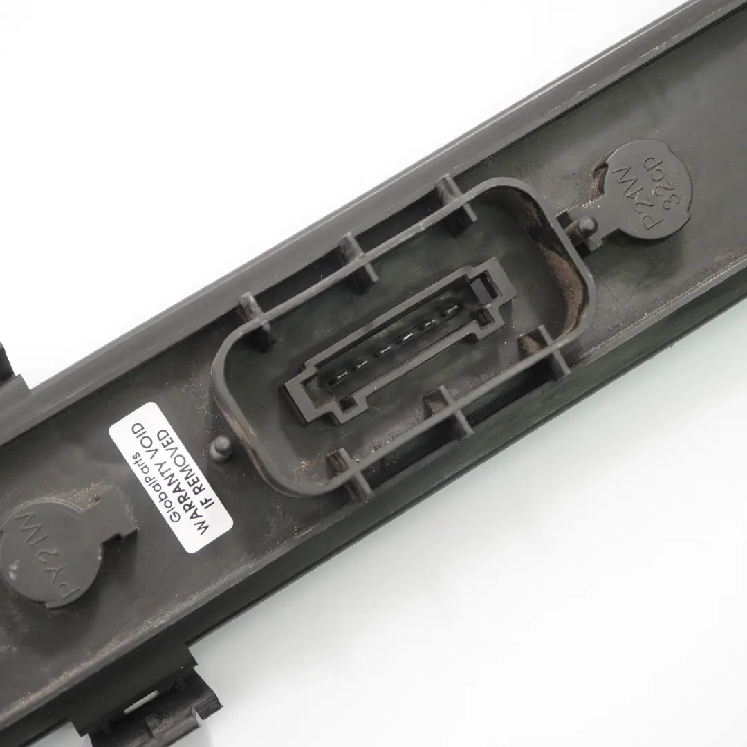 Rechts Rückleuchten Lampenträger für Mercedes Vito W639 mit Teilenummer A0008201177 Mercedes Vito W639 Rechts Rückleuchten Lampenträger - SKU A0008201177 - Teilenummer A0008201177