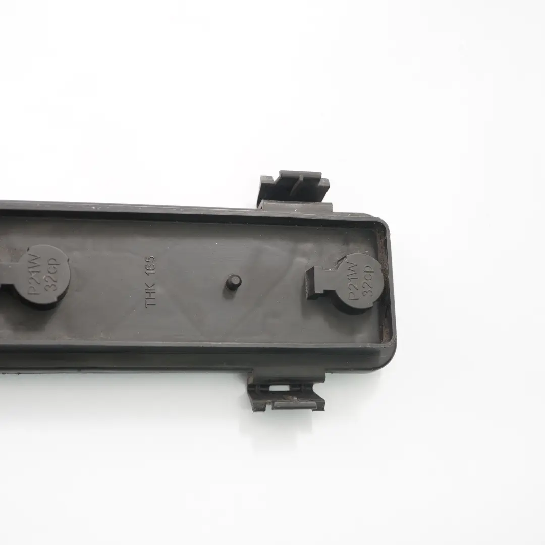 Rechts Rückleuchten Lampenträger für Mercedes Vito W639 mit Teilenummer A0008201177 Mercedes Vito W639 Rechts Rückleuchten Lampenträger - SKU A0008201177 - Teilenummer A0008201177