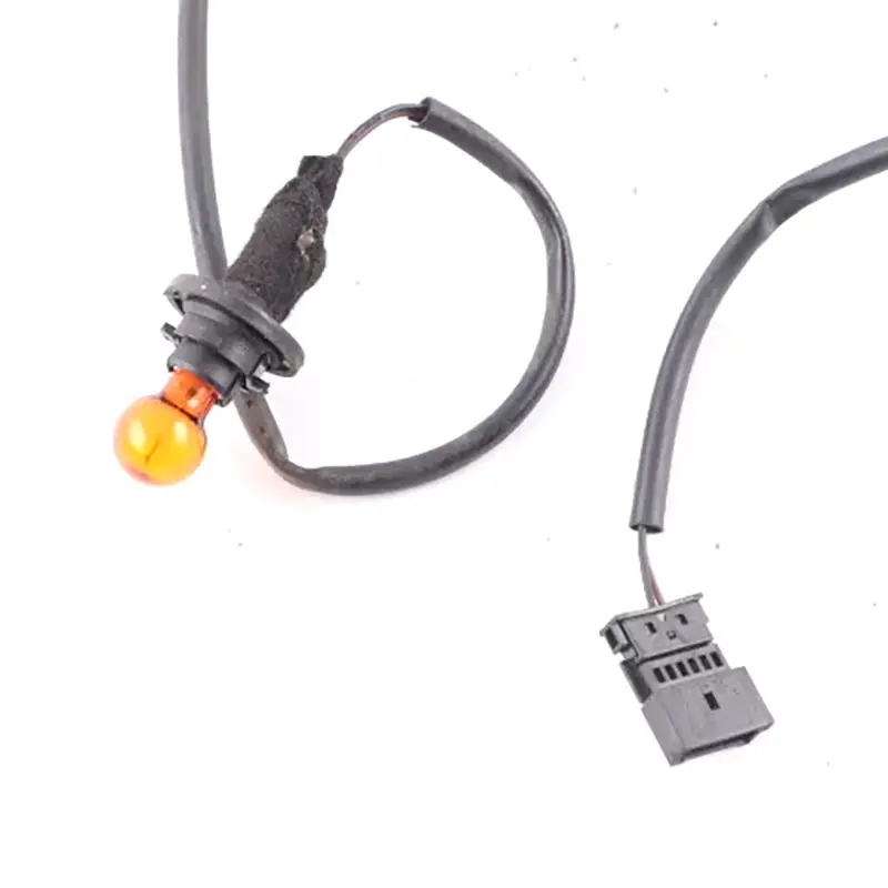 Mercedes-Benz W906 Luz Repetidor Lámpara Cableado Loom para con número de pieza A0008201277 Mercedes-Benz W906 Luz Repetidor Lámpara Cableado Loom - SKU A0008201277 - Número de pieza A0008201277