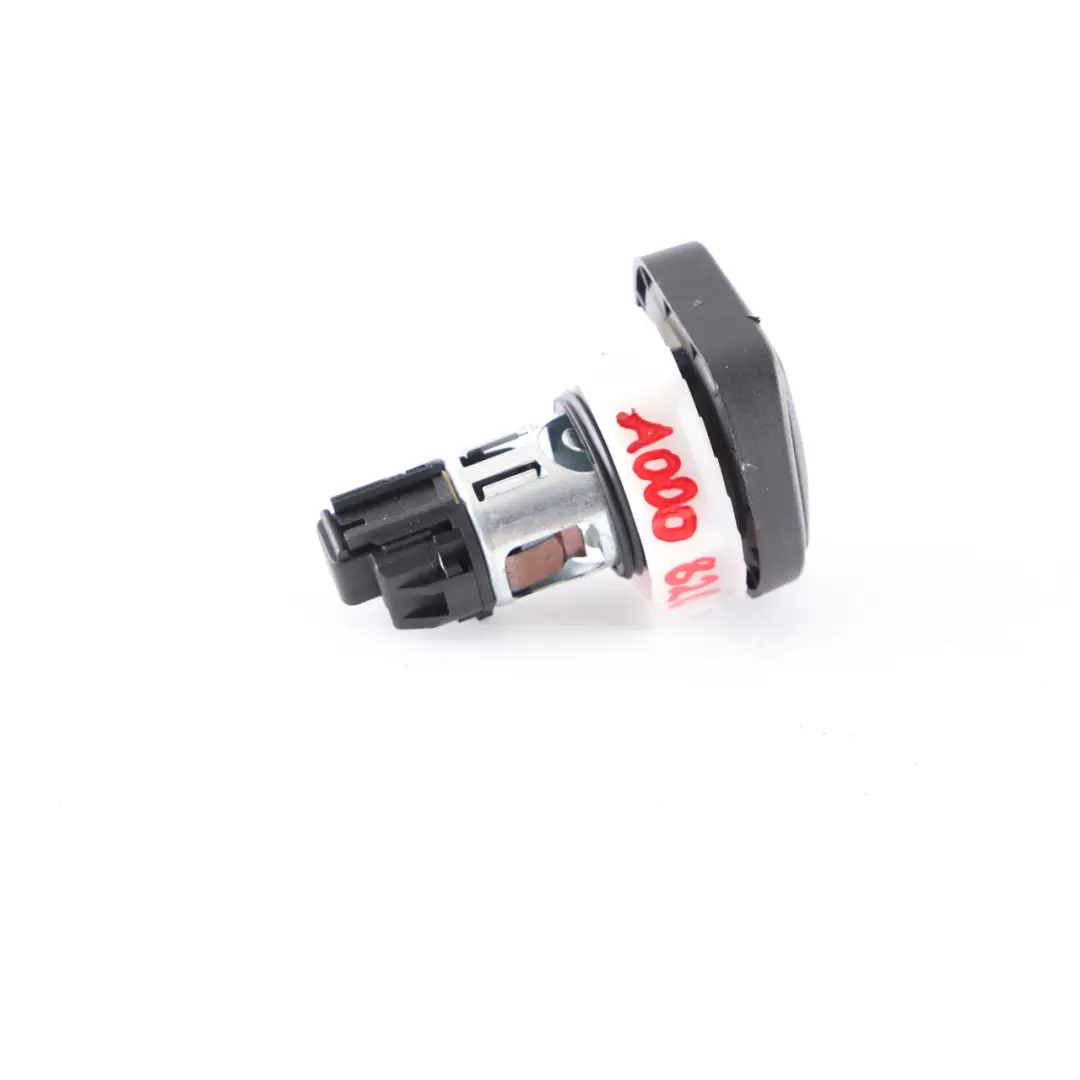 Mercedes-Benz A B W169 W245 Cendrier Prise 12V Tailler A1696801050 pour à propos du numéro de pièce A0008205205 Mercedes-Benz A B W169 W245 Cendrier Prise 12V Tailler A1696801050 - SKU A0008205205 - Numéro de pièce A0008205205
