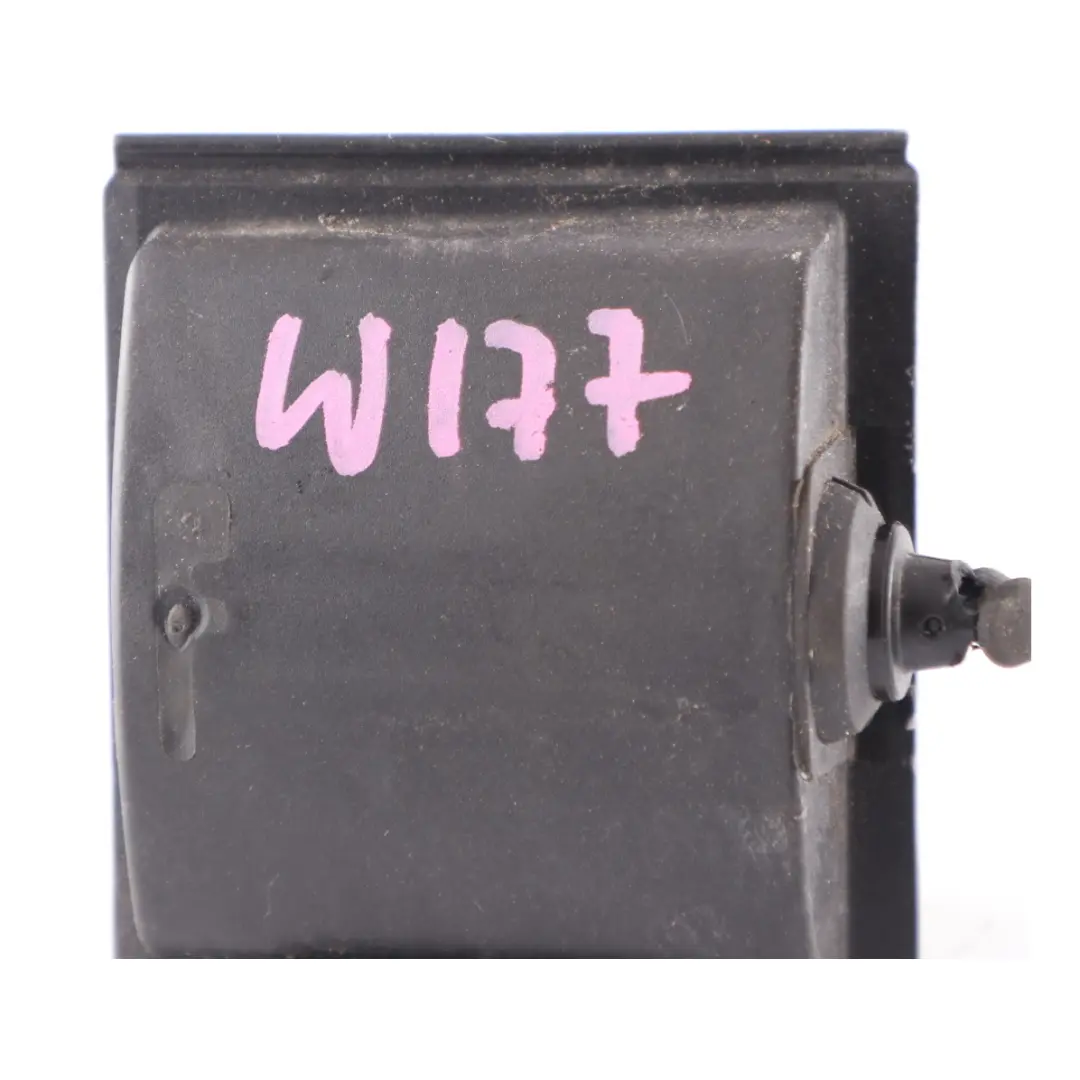 Lock Motor Fuel Filler Flap Central Locking System to Mercedes W177 with Part number A0008206012 Mercedes W177 Lock Motor Fuel Filler Flap Central Locking System - SKU A0008206012 - Part number A0008206012