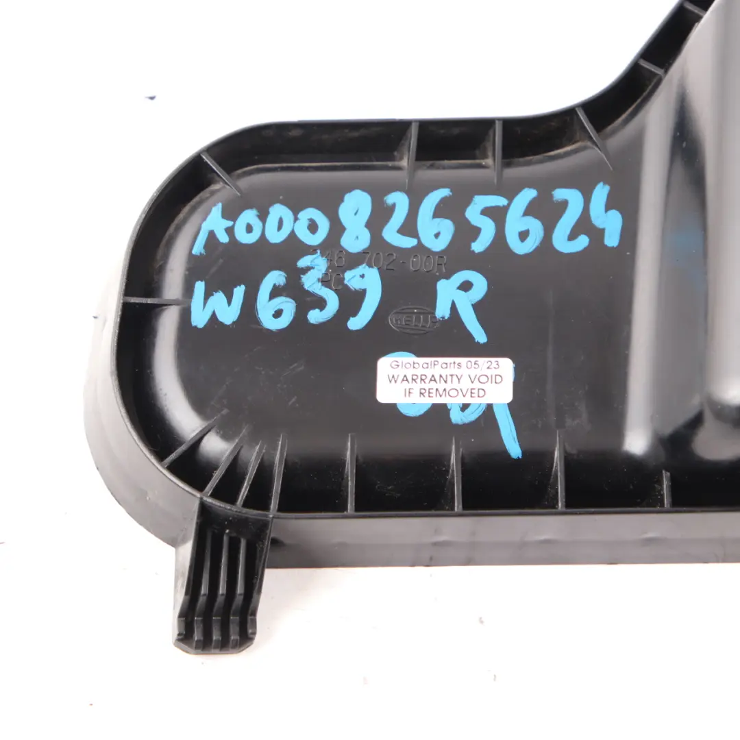 Mercedes-Benz Vito Viano W639 Couvercle de phare avant droit 246 702 00 pour à propos du numéro de pièce A0008265624 Mercedes-Benz Vito Viano W639 Couvercle de phare avant droit 246 702 00 - SKU A0008265624 - Numéro de pièce A0008265624