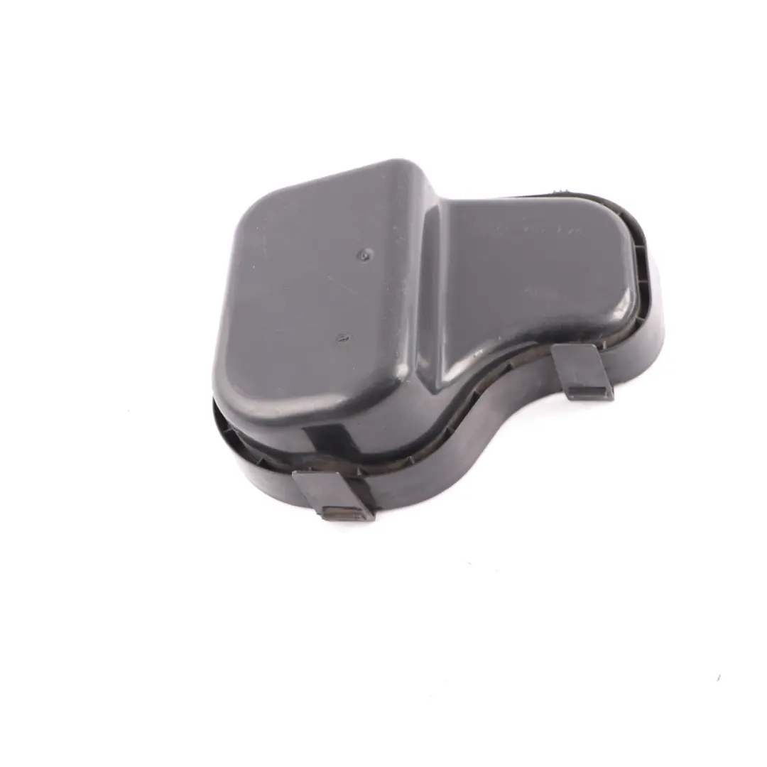 Faro Luce Copertura Parapolvere Hella Destra 247384-00 per Mercedes W906 con numero di parte A0008266424 Mercedes W906 Faro Luce Copertura Parapolvere Hella Destra 247384-00 - SKU A0008266424 - Numero di parte A0008266424