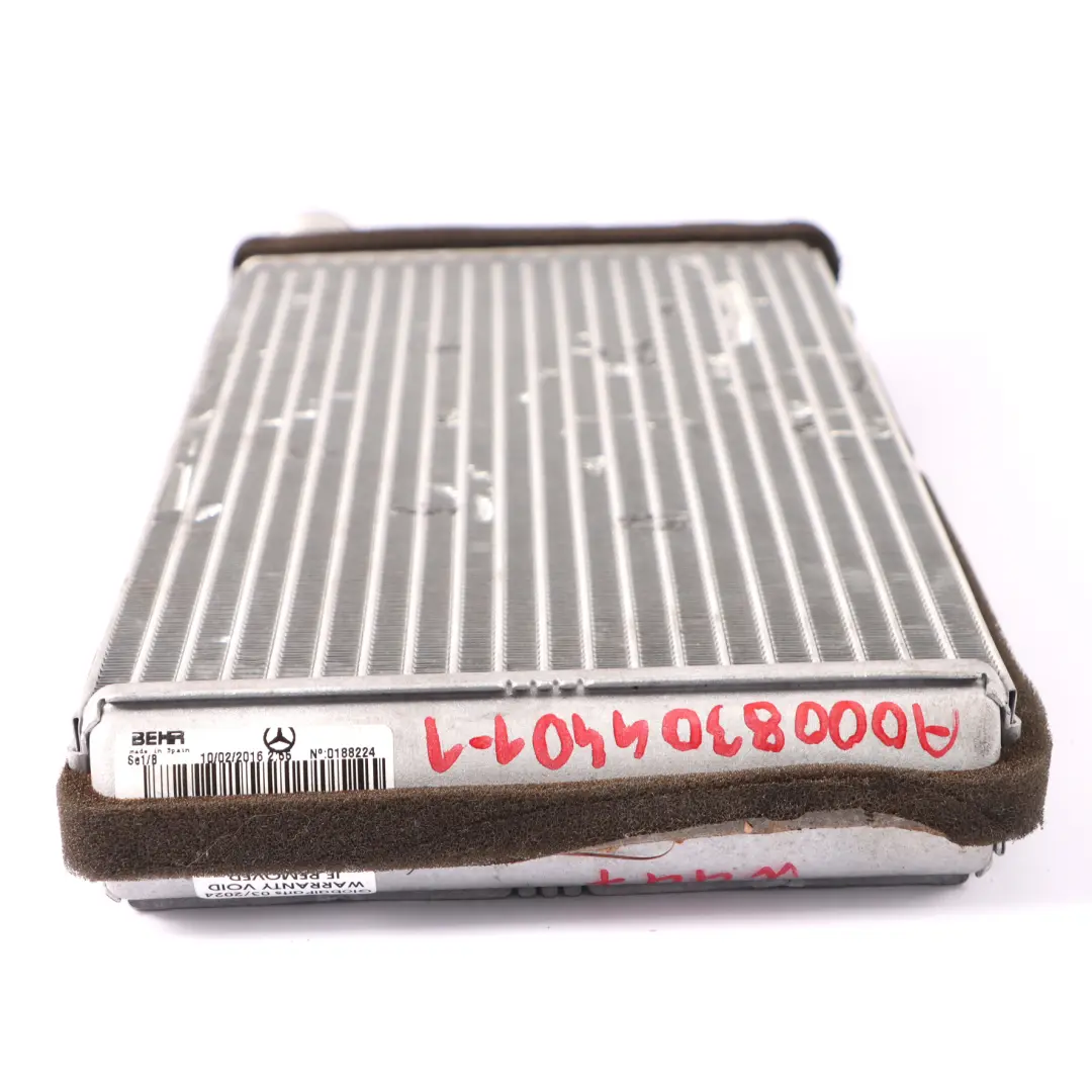 Riscaldatore Radiatore Aria Condizionata Matrix per Mercedes Vito W447 con numero di parte A0008304401 Mercedes Vito W447 Riscaldatore Radiatore Aria Condizionata Matrix - SKU A0008304401-1 - Numero di parte A0008304401