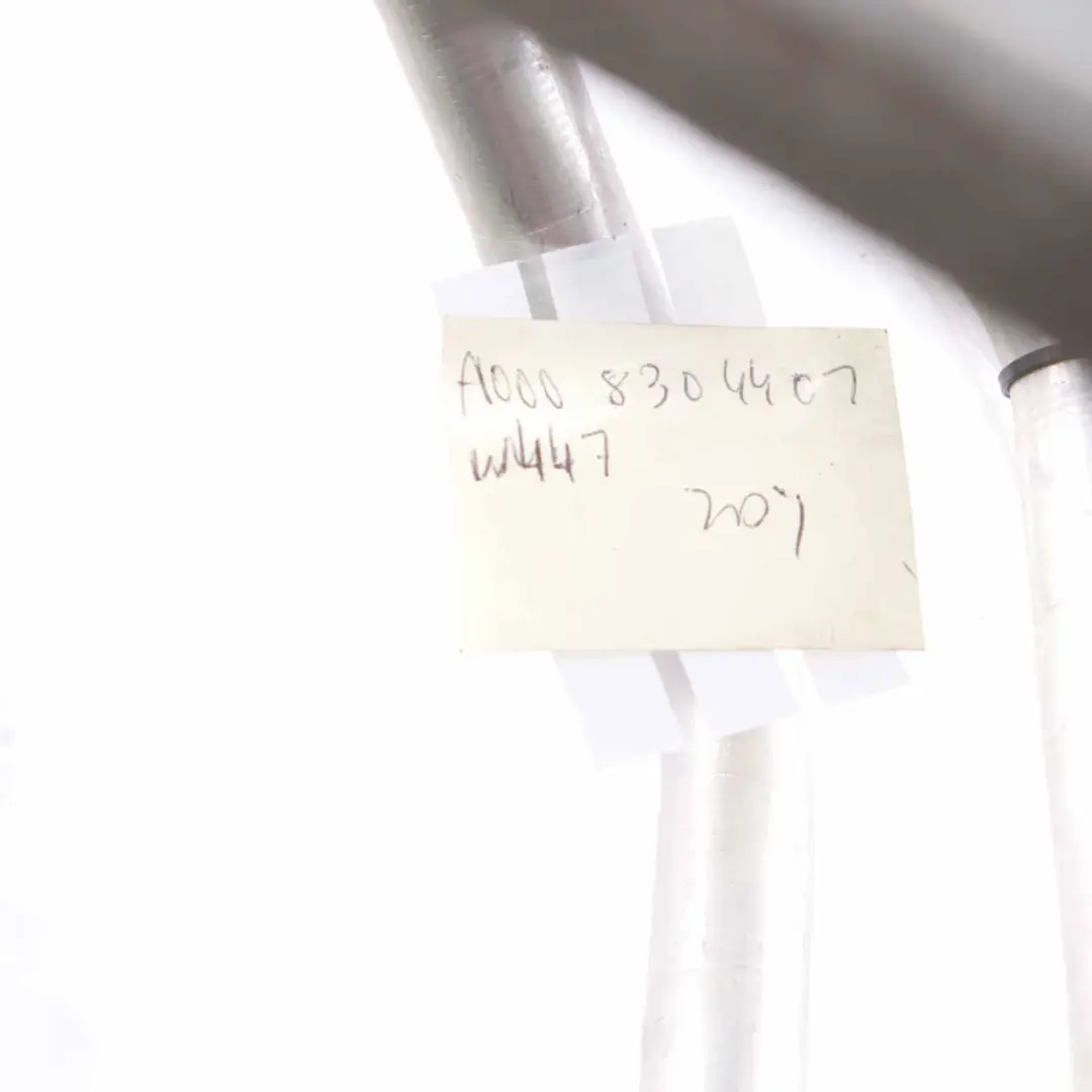 Calentador Radiador Aire Acondicionado Matriz para Mercedes Vito W447 con número de pieza A0008304401 Mercedes Vito W447 Calentador Radiador Aire Acondicionado Matriz - SKU A0008304401 - Número de pieza A0008304401