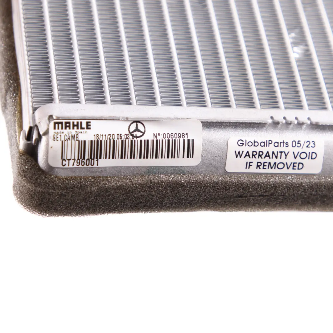 Chauffage Radiateur Climatisation Unité Matrix pour Mercedes Vito W447 à propos du numéro de pièce A0008304401 Mercedes Vito W447 Chauffage Radiateur Climatisation Unité Matrix - SKU A0008304401 - Numéro de pièce A0008304401