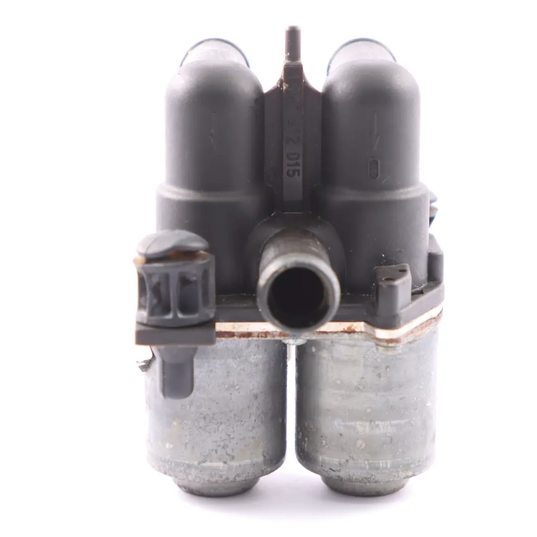 Mercedes W124 E280 Calefacción Automática Doble Dua Válvula Bosch - SKU A0008306584 - Número de pieza A0008306584