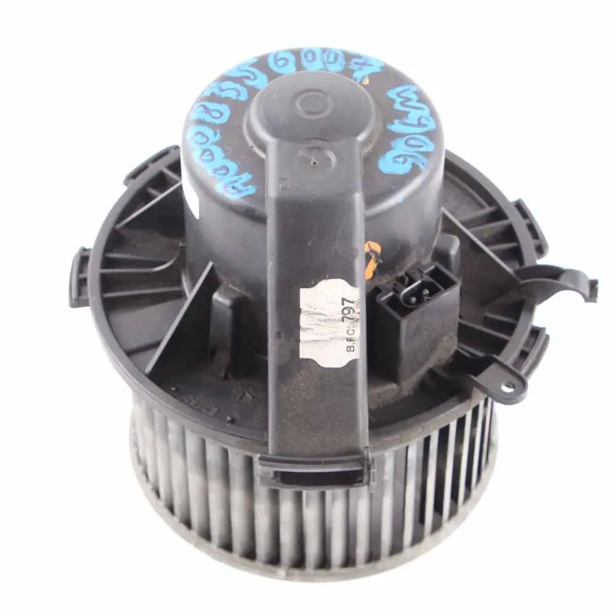 Heater Blower Motor Fan Diesel to Mercedes Sprinter W906 with Part number A0008356007 Mercedes Sprinter W906 Heater Blower Motor Fan Diesel - SKU A0008356007-1 - Part number A0008356007