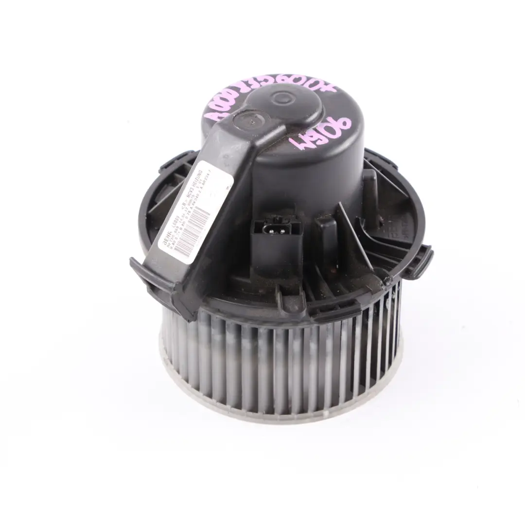 Chauffage Moteur Ventilateur Diesel pour Mercedes Sprinter W906 à propos du numéro de pièce A0008356007 Mercedes Sprinter W906 Chauffage Moteur Ventilateur Diesel - SKU A0008356007 - Numéro de pièce A0008356007