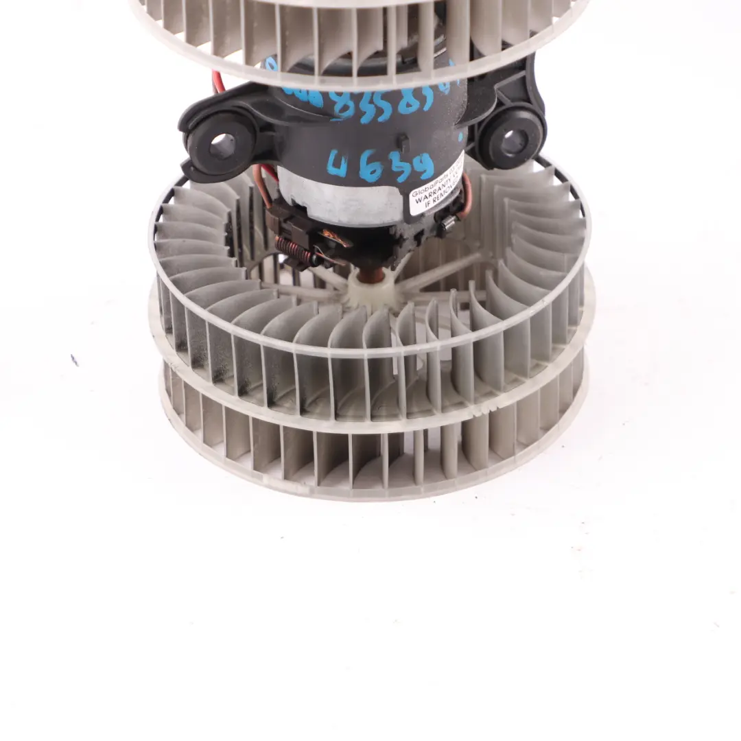 Heizung Matrix Gebläsemotor Lüftereinheit für Mercedes Vito W639 mit Teilenummer A0008358304 Mercedes Vito W639 Heizung Matrix Gebläsemotor Lüftereinheit - SKU A0008358304-1 - Teilenummer A0008358304