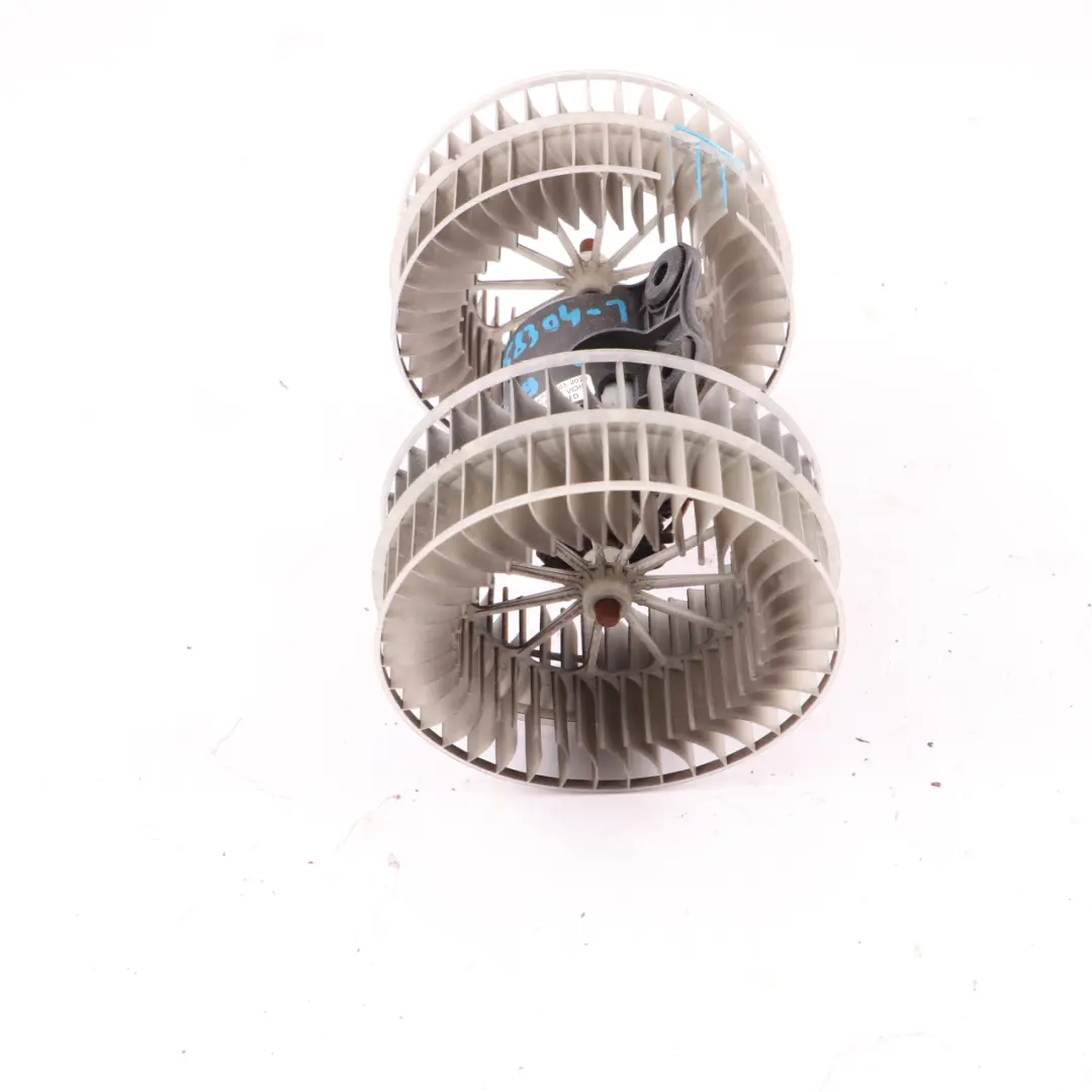 Calentador Matriz Motor Ventilador Unidad para Mercedes Vito W639 con número de pieza A0008358304 Mercedes Vito W639 Calentador Matriz Motor Ventilador Unidad - SKU A0008358304-1 - Número de pieza A0008358304