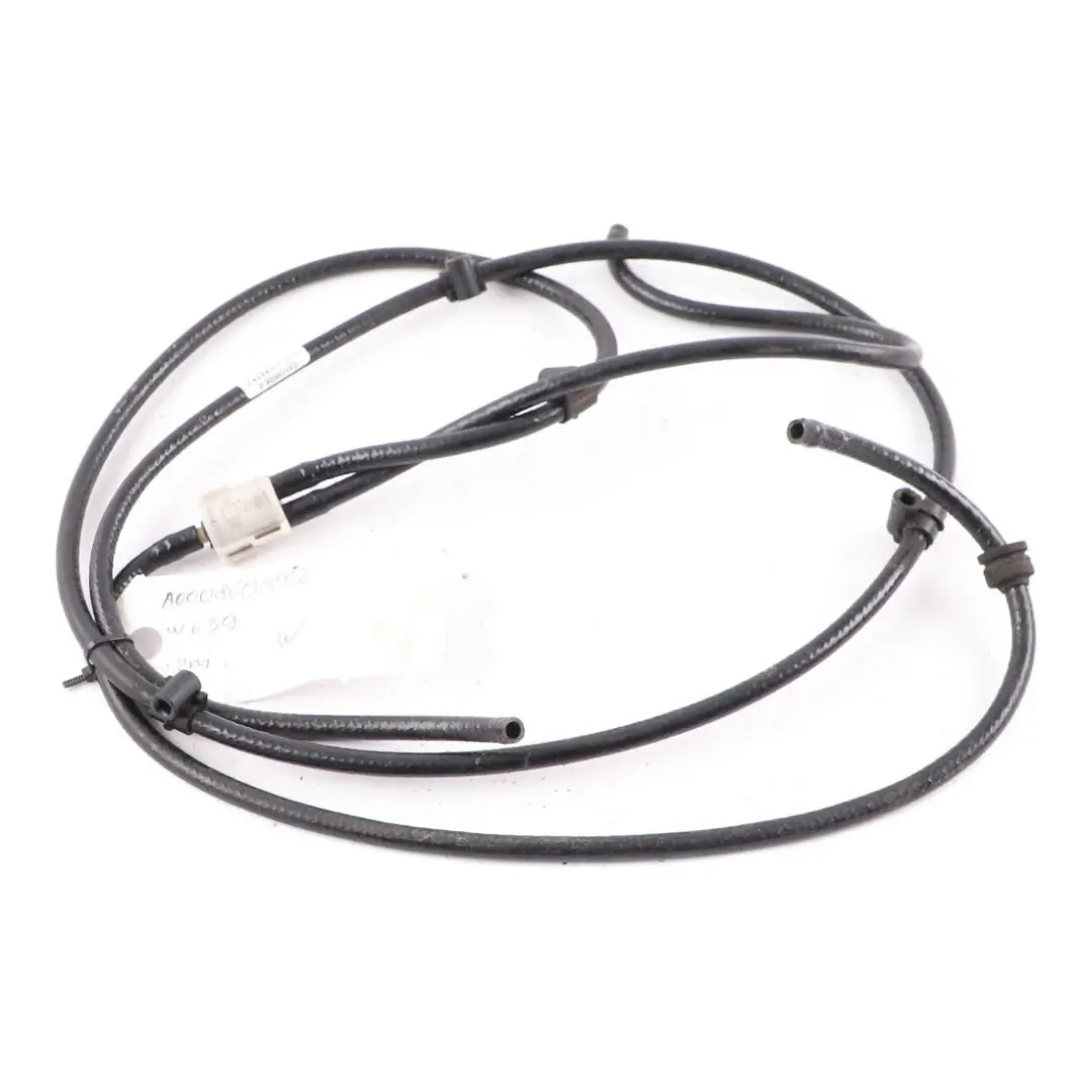 Válvula Retención Sistema Rociado Lavadora Manguera para Mercedes W639 con número de pieza A0008600862 Mercedes W639 Válvula Retención Sistema Rociado Lavadora Manguera - SKU A0008600862 - Número de pieza A0008600862