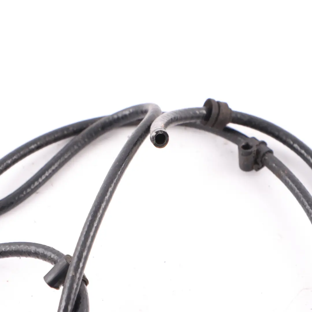 Clapet Anti-Retour Ligne Système Pulvérisation Lave-Glace Tuyau pour Mercedes W639 à propos du numéro de pièce A0008600862 Mercedes W639 Clapet Anti-Retour Ligne Système Pulvérisation Lave-Glace Tuyau - SKU A0008600862 - Numéro de pièce A0008600862