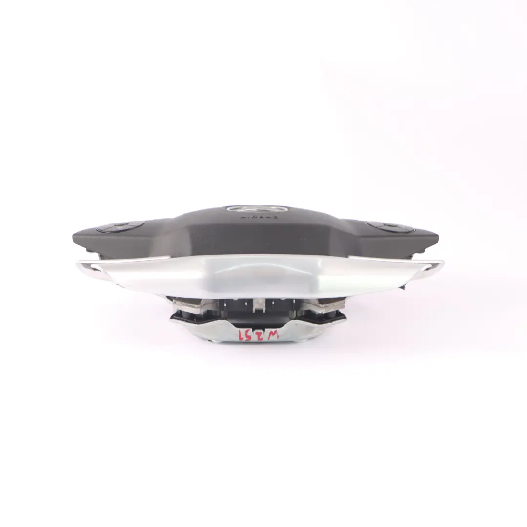 Módulo de Aire Lado Conductor Negro para Mercedes ML W164 W251 Volante con número de pieza A0008605202 Mercedes ML W164 W251 Volante Módulo de Aire Lado Conductor Negro - SKU A0008605202 - Número de pieza A0008605202