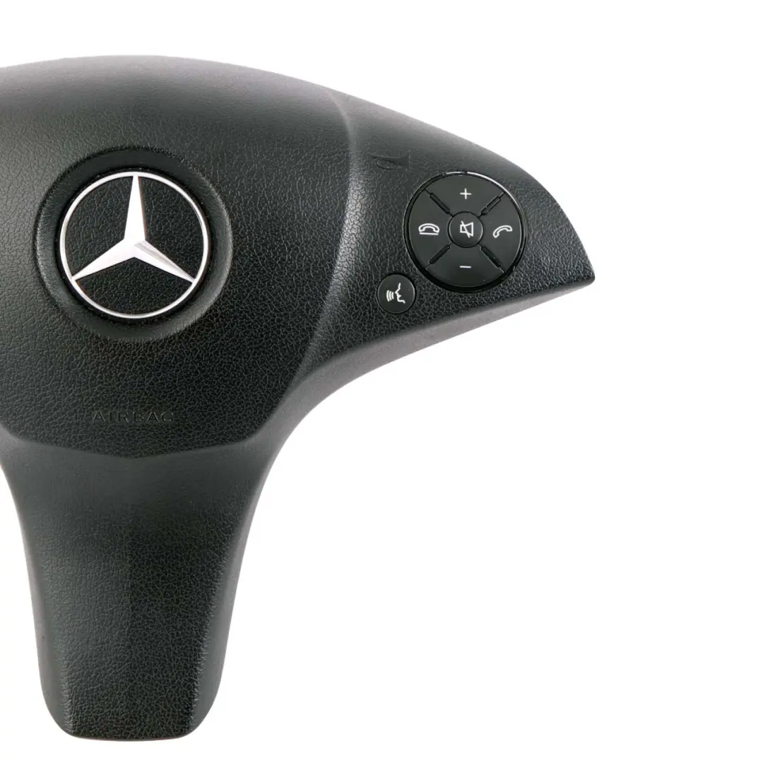  Mercedes-Benz Classe C W204 Volant Airbag Noir A2048604302 - SKU A0008605702 - Numéro de pièce A0008605702