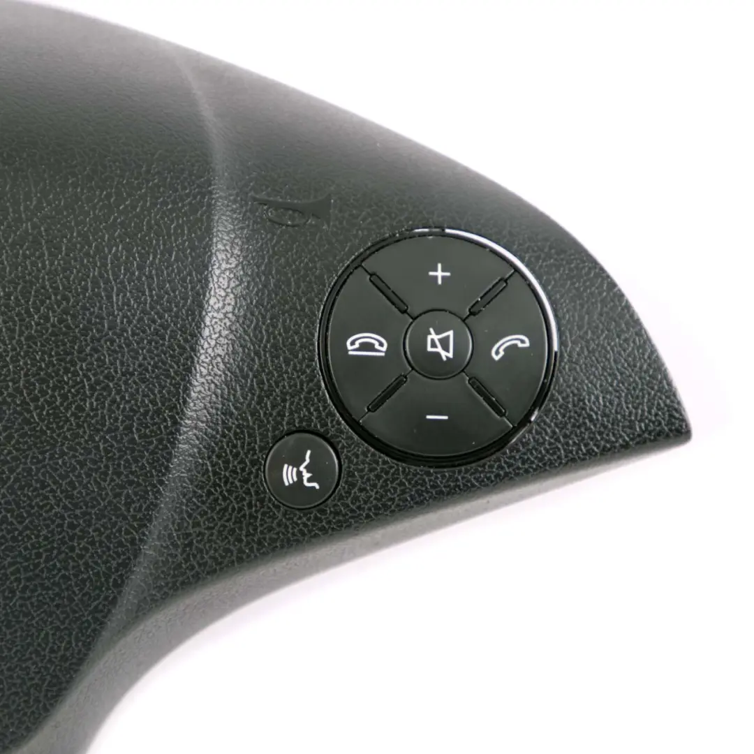 Mercedes-Benz Classe C W204 Volant Airbag Noir A2048604302 - SKU A0008605702 - Numéro de pièce A0008605702