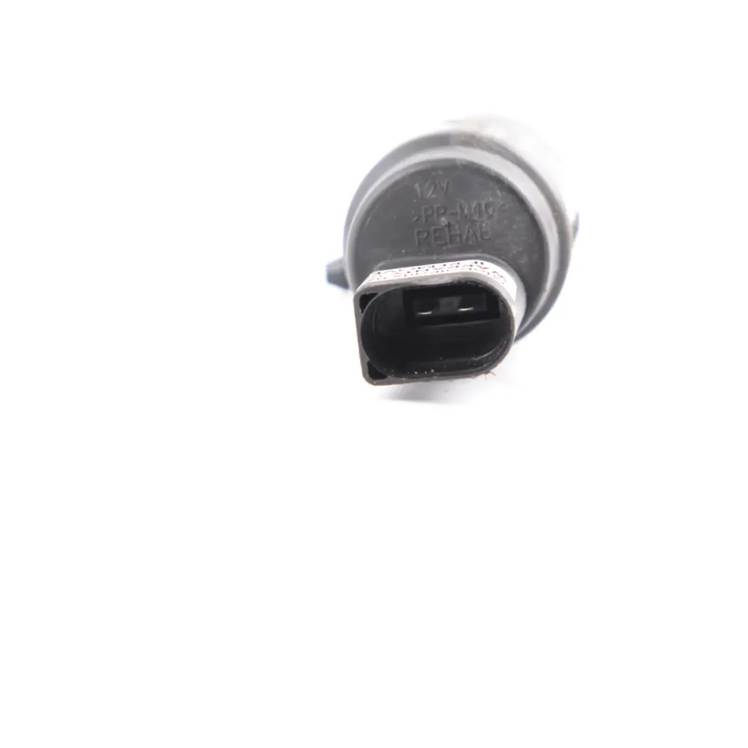 Pompka Spryskiwacza Szyby Przód do Mercedes Sprinter W906 W639 o numerze A0008605826 Mercedes Sprinter W906 W639 Pompka Spryskiwacza Szyby Przód - SKU A0008605826-1 - Numer Części A0008605826