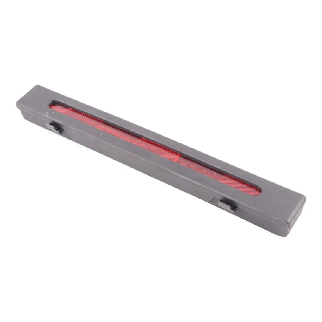 Mercedes W205 Triangle de signalisation de danger - SKU A0008900597 - Numéro de pièce A0008900597