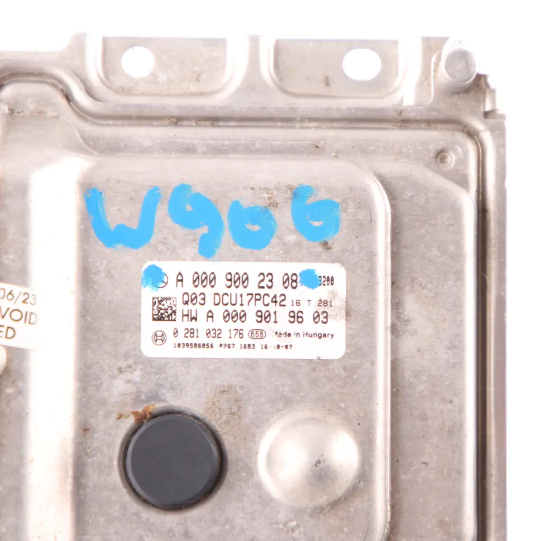 Módulo Adblue Unidad de Control Gases Escape ECU para Mercedes W447 W906 con número de pieza A0009002308 Mercedes W447 W906 Módulo Adblue Unidad de Control Gases Escape ECU - SKU A0009002308 - Número de pieza A0009002308