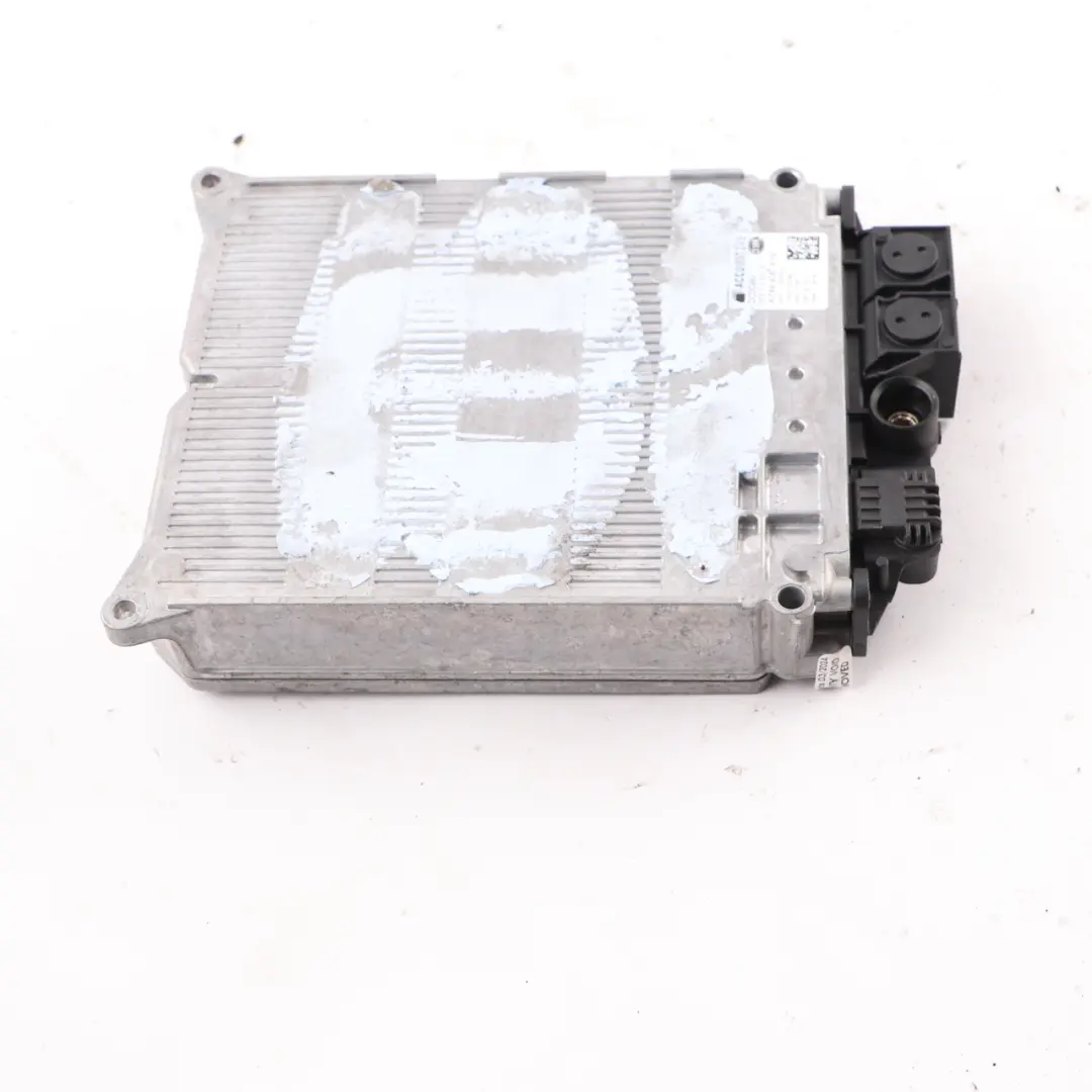 Control Module DC Converter Voltage Regulator to Mercedes S205 Battery with Part number A0009003618 Mercedes S205 Battery Control Module DC Converter Voltage Regulator - SKU A0009003618 - Part number A0009003618