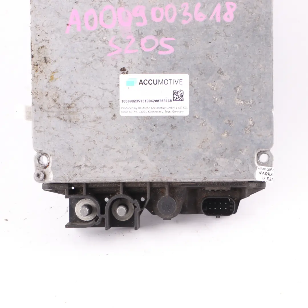 Control Module DC Converter Voltage Regulator to Mercedes S205 Battery with Part number A0009003618 Mercedes S205 Battery Control Module DC Converter Voltage Regulator - SKU A0009003618 - Part number A0009003618