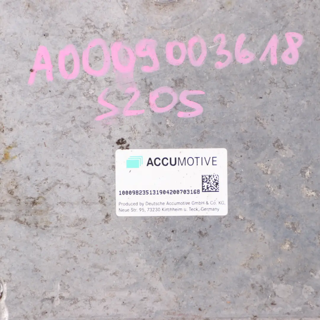 Mercedes S205 Battery Control Module DC Converter Voltage Regulator - SKU A0009003618 - Part number A0009003618