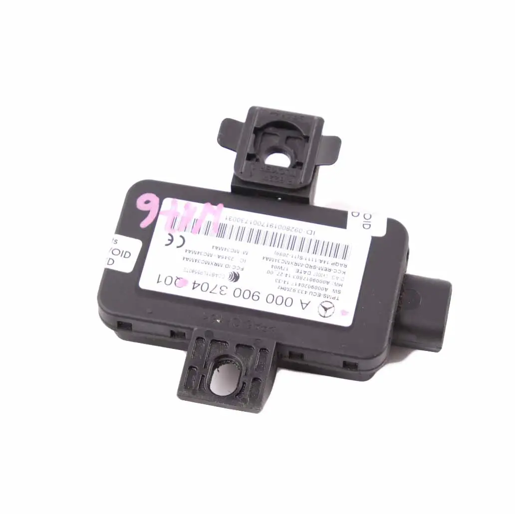 Tyre Pressure Check Monitor Control Unit Module to Mercedes W204 W212 with Part number A0009003704 Mercedes W204 W212 Tyre Pressure Check Monitor Control Unit Module - SKU A0009003704 - Part number A0009003704