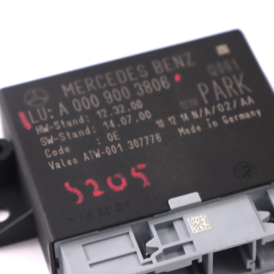 Parking Assist PDC Distance Control Unit Module Mercedes W205 Park - SKU A0009003806 - Part number A0009003806