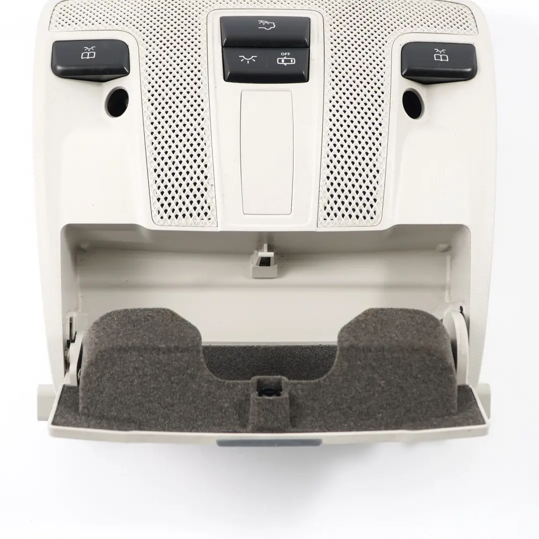 Tetto Luce Pannello interno Grigio Occhiali da Sole Stoccaggio per Mercedes W246 con numero di parte A0009004108 Mercedes W246 Tetto Luce Pannello interno Grigio Occhiali da Sole Stoccaggio - SKU A0009004108 - Numero di parte A0009004108