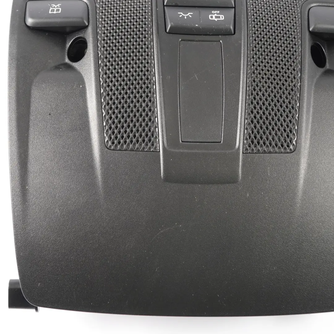 Mercedes W176 Luz de Techo Interior Luz de Lectura Delantera Negro - SKU A0009004508-1 - Número de pieza A0009004508