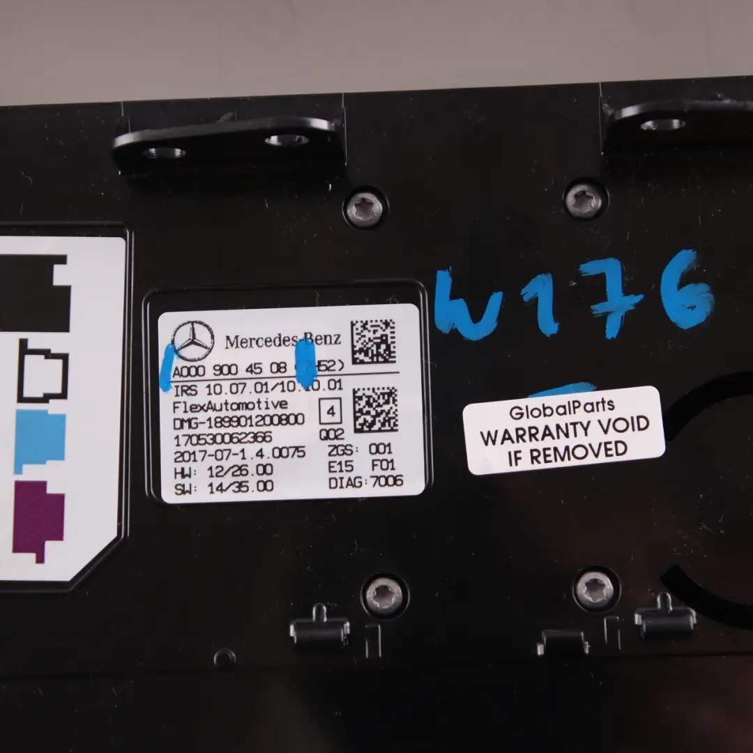 Lampka Podsufitki Oświetlenie Kabiny Panel do Mercedes W176 o numerze A0009004508 Mercedes W176 Lampka Podsufitki Oświetlenie Kabiny Panel - SKU A0009004508 - Numer Części A0009004508