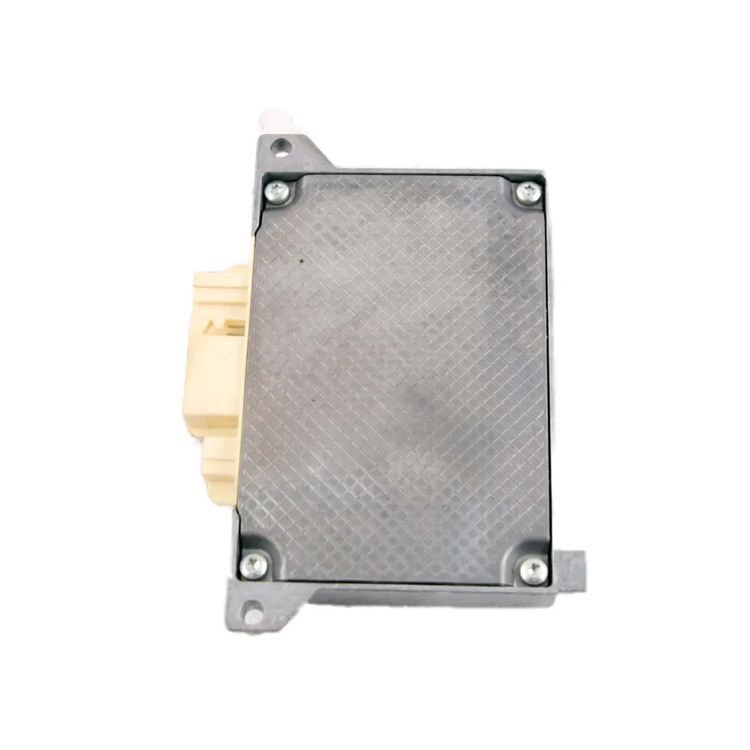 Mercedes-Benz S W221 Distronic Radar Sensor Control Unit Module to with Part number A0009004601 Mercedes-Benz S W221 Distronic Radar Sensor Control Unit Module - SKU A0009004601 - Part number A0009004601