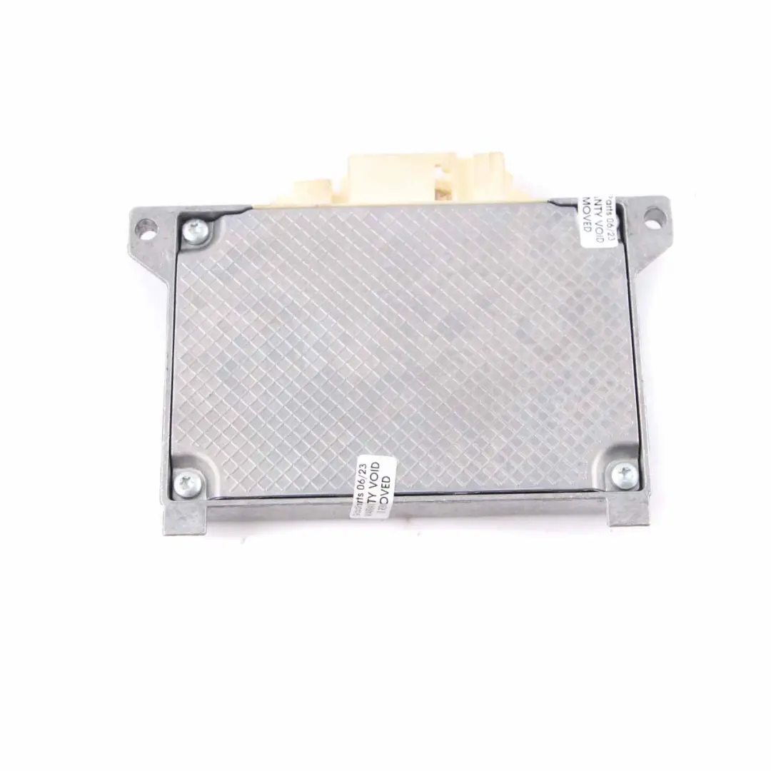 Distance Radar Module Mercedes C204 Distronic Control Unit ECU to with Part number A0009004701 Distance Radar Module Mercedes C204 Distronic Control Unit ECU - SKU A0009004701 - Part number A0009004701