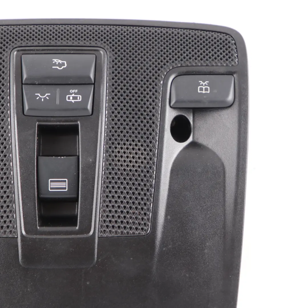 Dachleuchte Leselampe vorne Innenraum Schalttafel für Mercedes W176 mit Teilenummer A0009004708 Mercedes W176 Dachleuchte Leselampe vorne Innenraum Schalttafel - SKU A0009004708 - Teilenummer A0009004708