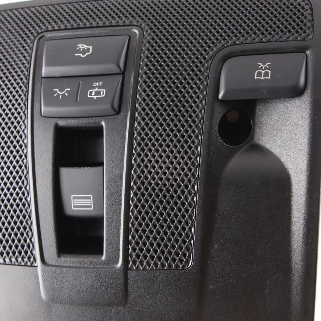 Feu de toit Lampe lecture avant Panneau d'interrupteur intérieur pour Mercedes W176 à propos du numéro de pièce A0009004708 Mercedes W176 Feu de toit Lampe lecture avant Panneau d'interrupteur intérieur - SKU A0009004708 - Numéro de pièce A0009004708